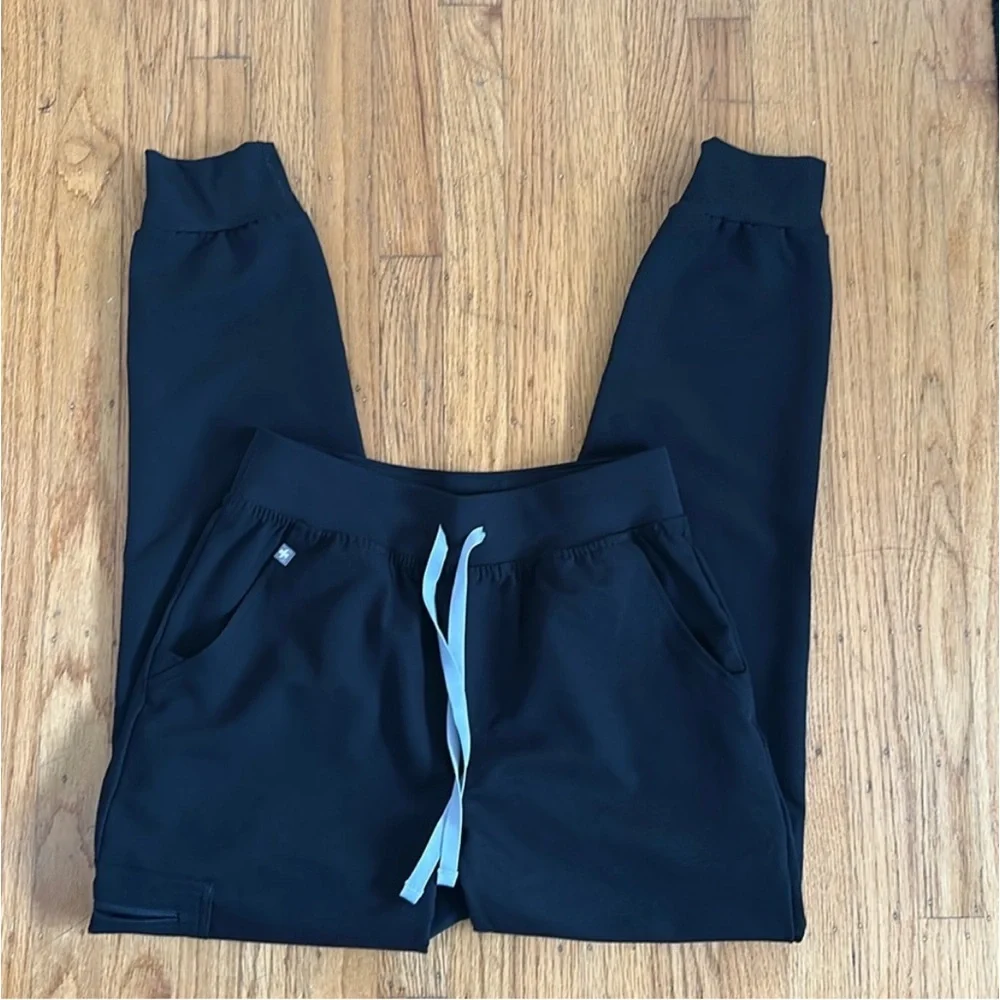 Figs, New Black Joggers - Small - Picture 2 of 4